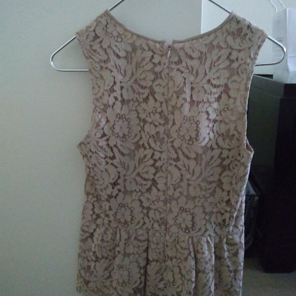 Top - Picture 2 of 2